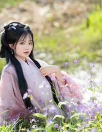 紫色小花 小欧O