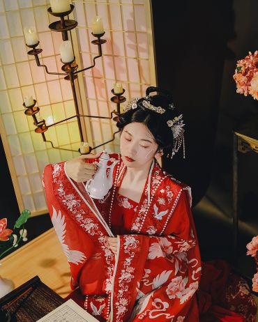 夜月一帘幽梦，春风十里柔情